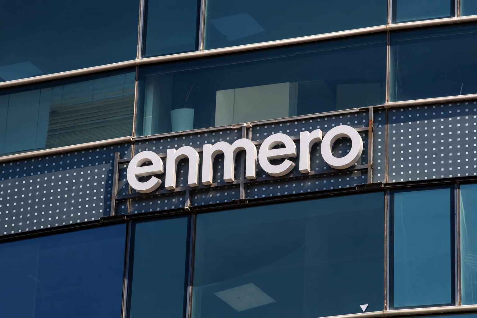 Enmero Architectural 3D Signage on Glass Facade